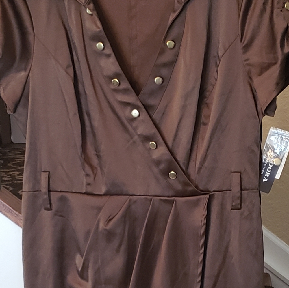 Dress - Picture 8 of 8